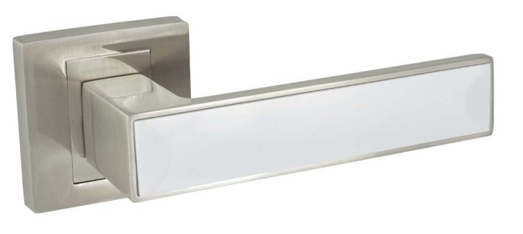 klamka nikiel satyna biała blitz.-Klamka wewnętrzna JAWA.cechy:  łatwy system montażowy śruby przelotowe szyld 55 mm x 55 mm Waga 0,84kg Kod EAN 5901812896018 kolor: Biały/Nikiel satyna