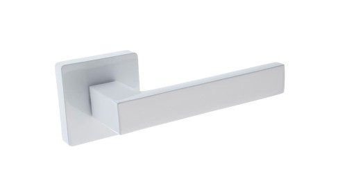 KLAMKA ALUBRASS -Klamka do drzwi QUERTA biała.cechy:  łatwy system montażowy śruby przelotowe szyld 53 mm x 53 mm Waga 0,55kg Kod EAN 5901812898227 kolor: Biały. Klamka wewnętrzna QUETRA