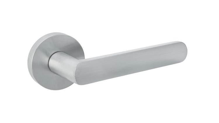 klamki alubrass -Klamka do drzwi SANITA  chrom mat.klamki alubrass -Klamka do drzwi SANITA  chrom mat .cechy:  łatwy system montażowy śruby przelotowe szyld fi 54 mm kolor: Chrom mat-Klamka wewnętrzna SANTIA