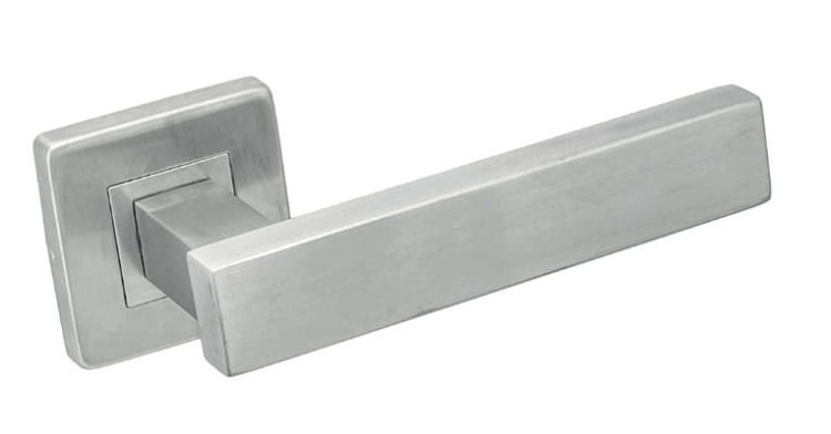 Klamka do drzwi OXANA Stal nierdzewna- kolor-INOX.cechy:  łatwy system montażowy śruby przelotowe szyld 54 mm x 54 mm Waga 0,49kg Kod EAN 5901812894663 kolor: Stal nierdzewna.  Klamka wewnętrzna OXANA