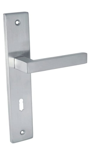 Klamka do drzwi TASOS-72-na klucz- Stal Nierdzewna- kolor INOX.Cechy:  jednolita konstrukcja łatwy system montażowy śruby przelotowe Waga 0,59kg Kod EAN 5901812895172.Klamka wewnętrzna TASOS