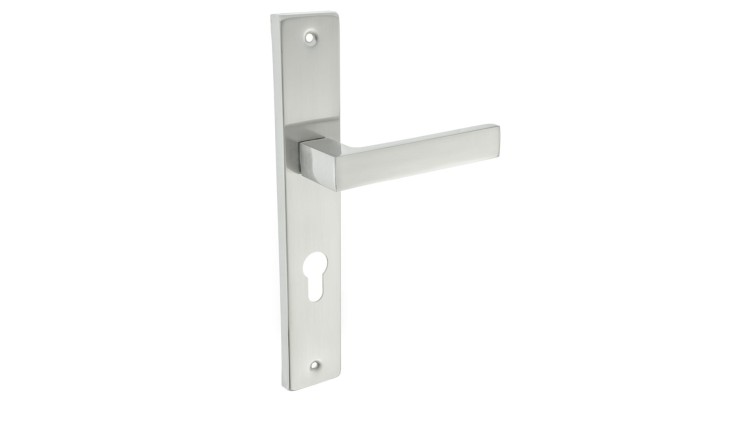 Klamka do drzwi KABO-90-na wkładkę -Nikiel satyna  -Cechy:  jednolita konstrukcja łatwy system montażowy śruby przelotowe Waga 0,6kg Kod EAN 5901812898272.Klamka wewnętrzna KABO