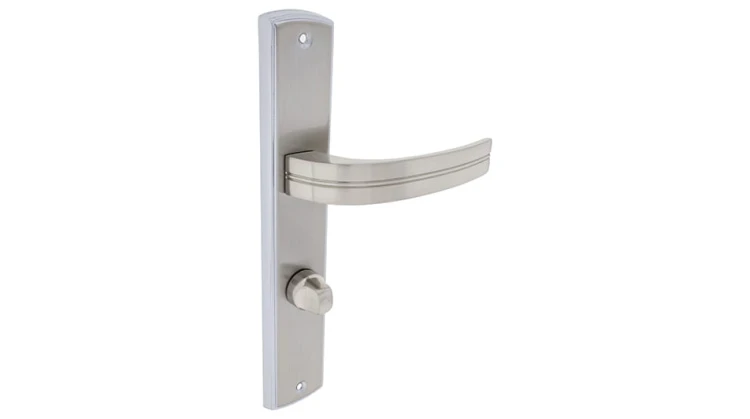 Klamka do drzwi ULTRA-90-WC- Nikiel chrom .Cechy:  jednolita konstrukcja łatwy system montażowy śruby przelotowe Waga 0,75kg Kod EAN 5901812894304.Klamka wewnętrzna ULTRA
