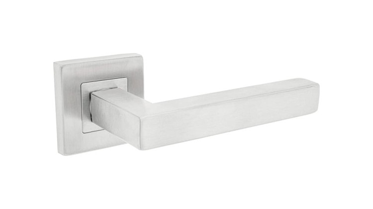 Klamka do drzwi RAMZES Stal nierdzewna -kolor  INOX.cechy:  łatwy system montażowy śruby przelotowe szyld 54 mm x 54 mm Waga 0,46kg Kod EAN 5901812893437 kolor: INOX-Klamka wewnętrzna RAMZES