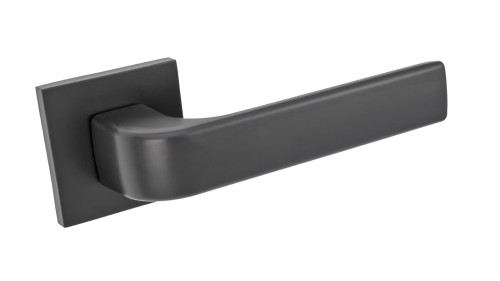 Czarna klamka wewnętrzna REGATTA SLIM.cechy:  łatwy system montażowy śruby przelotowe Waga 0,4kg Kod EAN 5901812898968 kolor: Czarny 52 mm x 52 mm