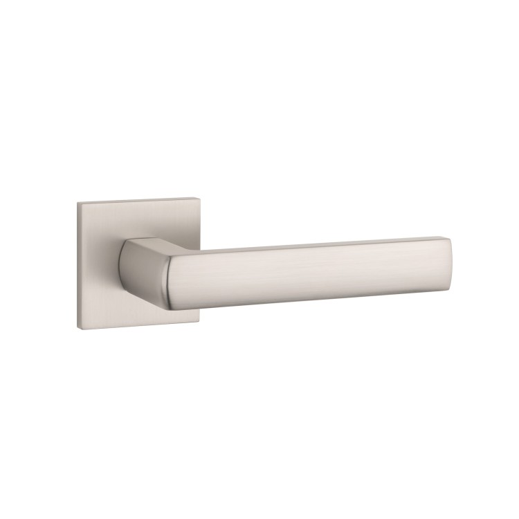 Klamka wewnętrzna nikiel- APRILE HOSTA  .Grubość Rozety  7 mm  Kolor  Nikiel  Rozmiar  53 mm x 53 mm  Szyld  Kwadratowy  Marka  APRILE  Producent  ENGER  Klamka wewnętrzna