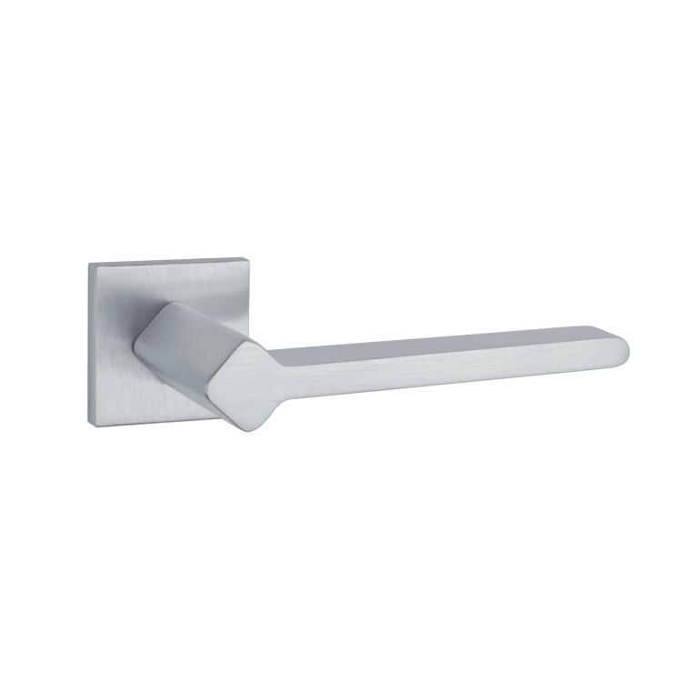 Klamka wewnętrzna chrom satynowy- APRILE NINFEA .Grubość Rozety  7 mm  Kolor  Chrom satynowy  Rozmiar  52 mm x 52 mm  Szyld  Kwadratowy  Marka  APRILE  Producent  ENGER