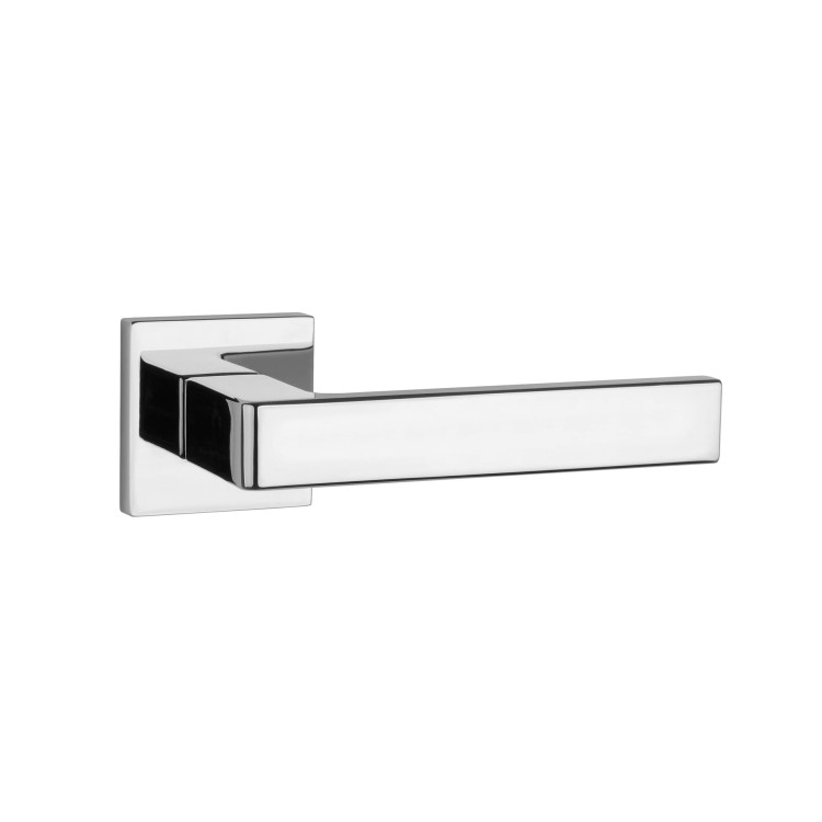 Klamka wewnętrzna chrom polerowany- APRILE SULLA | Wszechstronna. Waga netto 0,839kg  Kod EAN 5902249332124  Grubość rozety 7 mm  Kolekcja Comfort  Kolor Chrom polerowany  Kształt rozety Kwadratowa Q SLIM 7 mm,53 mm x 53 mm   Materiał Cynk