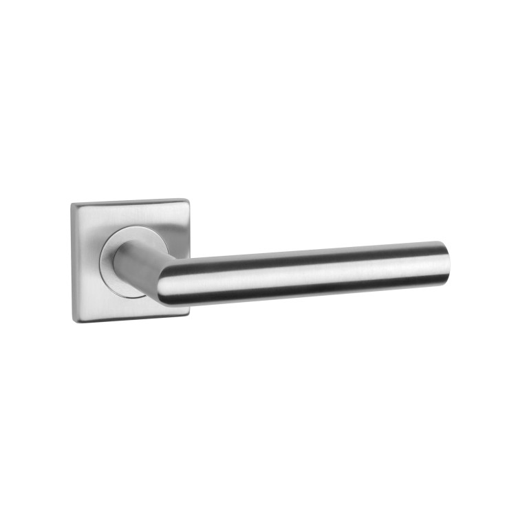 Klamka STERK KVADRAT 1701 16 - stal nierdzewna Waga netto 0,502kg  Kod EAN 5902249318944  Grubość rozety 9 mm  Kolekcja Basic  Kolor Stal nierdzewna  Kształt rozety Kwadratowa Q 9 mm  Producent ENGER  Marka STERK  Materiał Stal nierdzewna