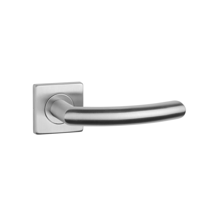 Klamka STERK KVADRAT 1707 16 - stal nierdzewna .Waga netto 0,49kg  Kod EAN 5902249332919  Grubość rozety 9 mm  Kolekcja Basic  Kolor Stal nierdzewna  Kształt rozety Kwadratowa Q 9 mm  Producent ENGER  Marka STERK  Materiał Stal nierdzewna