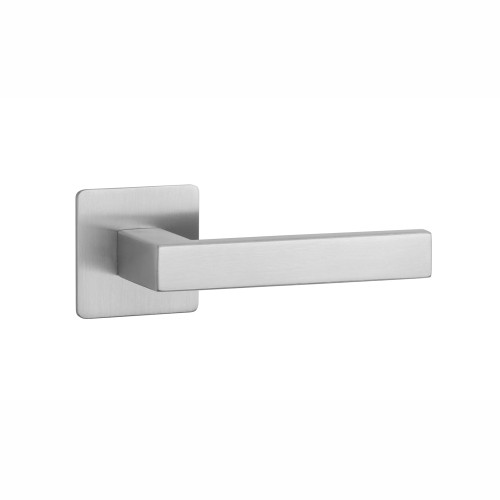 Klamka STERK KVADRAT 1760 ROZETA ULTRA SLIM 3MM 16 - stal nierdzewna.Waga netto 0,505kg    Grubość rozety 3 mm  Kolekcja Premium  Kolor Stal nierdzewna  Kształt rozety Kwadratowa Q ULTRA SLIM 3 mm  Producent ENGER   Materiał Stal nierdzewna
