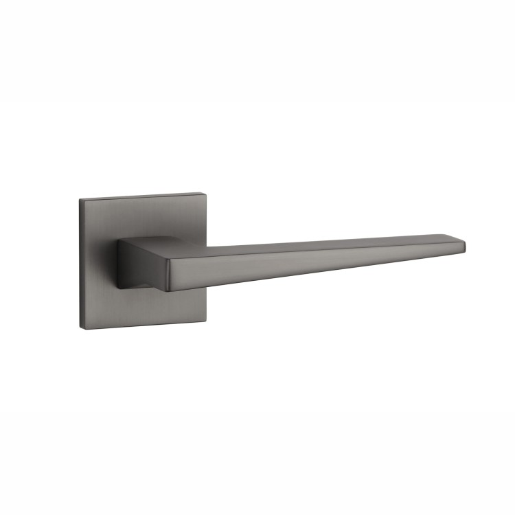 Klamka STILE EDA ROZETA Q SLIM 7MM MSB - tytan .Waga netto 0,587kg  Kod EAN 5902249343878  Grubość rozety 7 mm  Kolekcja Simple  Kolor Tytan  Kształt rozety Kwadratowa Q SLIM 7 mm, 53 mm x 53 mm  Producent ENGER  Marka STILE  Materiał Aluminium