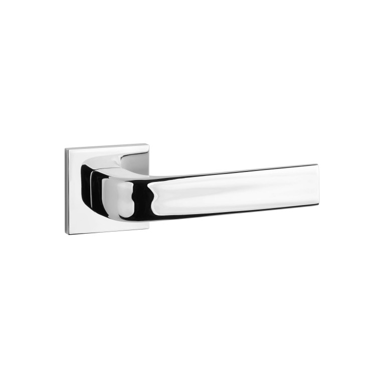 Klamka wewnętrzna STILE JENA .Waga netto 0,565kg  Kod EAN 5902249331516  Grubość rozety 7 mm  Kolekcja Simple  Kolor Chrom polerowany  Kształt rozety Kwadratowa Q SLIM 7 mm, 53 mm x 53 mm  Producent ENGER  Marka STILE  Materiał Aluminium
