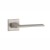 Klamka wewnętrzna STILE OMA . Grubość rozety 7 mm  Kolekcja Simple  Kolor Nikiel  Kształt rozety Kwadratowa Q SLIM 7 mm 53 mm x 53 mm  Producent ENGER  Marka STILE  Materiał Aluminium