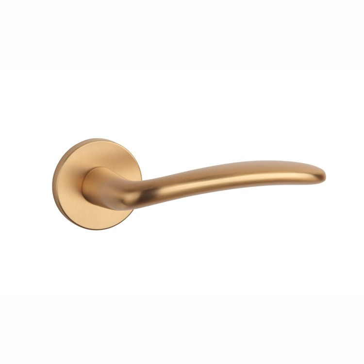 Klamka APRILE AMBROSIA ROZETA R SLIM 7MM KG - złoty matowy .Waga netto 1,02kg  Kod EAN 5902249345254  Grubość rozety 7 mm fi 52 mm  Kolekcja Prestige  Kolor Złoty matowy  Kształt rozety Okrągła R SLIM 7 mm  Producent ENGER  Marka APRILE  Materiał Cynk