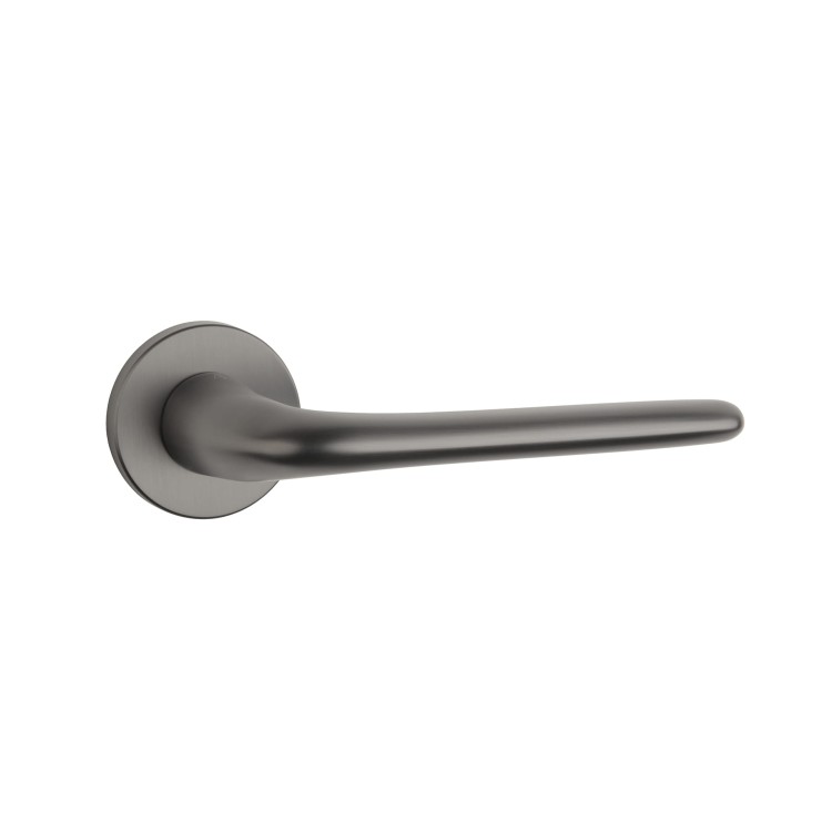 Klamka APRILE AZALIA ROZETA R SLIM 7MM GYM - grafit ,Waga netto 1,015kg  Kod EAN 5902249348019  Grubość rozety 7 mm  Kolekcja Premium  Kolor Grafit  Kształt rozety Okrągła R SLIM 7 mm ,fi 52 mm Producent ENGER  Marka APRILE  Materiał Cynk