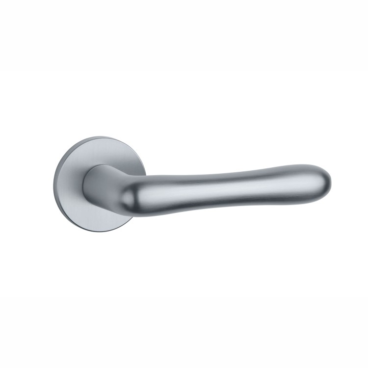 Klamka APRILE CYNIA ROZETA R SLIM 7MM MSC - chrom satynowy .Waga netto 0,72kg  Kod EAN 5902249344240  Grubość rozety 7 mm  Kolekcja Comfort  Kolor Chrom satynowy  Kształt rozety Okrągła R SLIM 7 mm , fi 53 mm Producent ENGER  Marka APRILE  Materiał Cynk