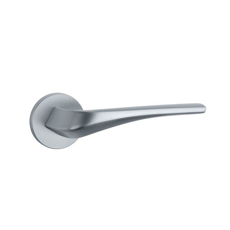 Klamka APRILE DALIA ROZETA R SLIM 7MM SC - chrom satynowy .Waga netto 0,953kg  Kod EAN 5902249338324  Grubość rozety 7 mm  Kolekcja Premium  Kolor Chrom satynowy  Kształt rozety Okrągła R SLIM 7 mm , fi 52 mm Producent ENGER  Marka APRILE  Materiał Cynk