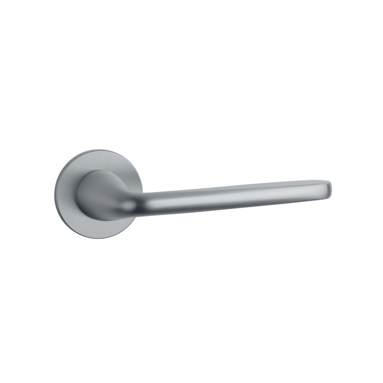 Klamka APRILE HIACYNTA ROZETA R SUPER SLIM 5MM SC - chrom satynowy .Waga netto 0,938kg Grubość rozety 5 mm  Kolekcja Prestige  Kolor Chrom satynowy  Kształt rozety Okrągła R SUPER SLIM 5 mm fi 52 mm  Producent ENGER  Marka APRILE  Materiał Cynk