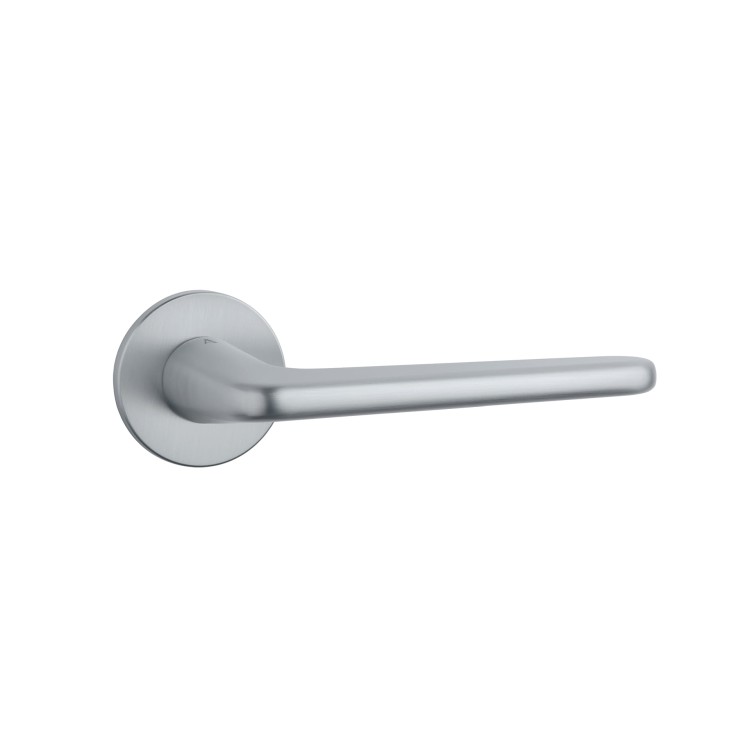 Klamka APRILE LIRA ROZETA R SUPER SLIM 5MM SC - chrom satynowy .Waga netto 1,003kg  Grubość rozety 5 mm  Kolekcja Prestige  Kolor Chrom satynowy  Kształt rozety Okrągła R SUPER SLIM 5 mm fi 52 mm  Producent ENGER  Marka APRILE  Materiał Cynk