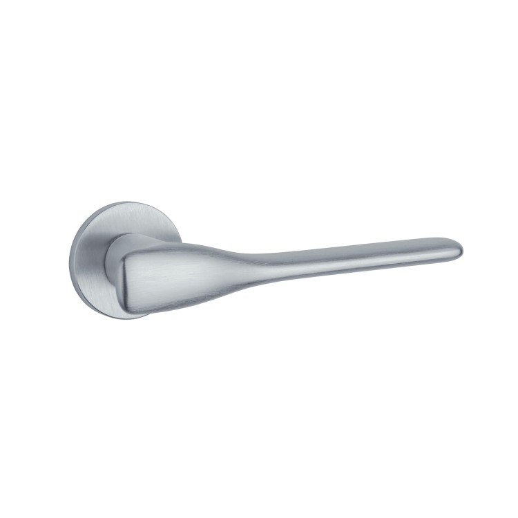 Klamka APRILE ORCHIDE ROZETA R SLIM 7MM SC - chrom satynowy.Waga netto 1,143kg  Kod EAN 5902249330786  Grubość rozety 7 mm  Kolekcja Premium  Kolor Chrom satynowy  Kształt rozety Okrągła R SLIM 7 mm fi 52 mm  Producent ENGER  Marka APRILE  Materiał Cynk