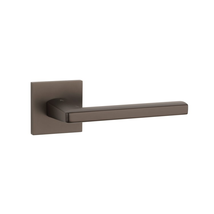 Klamka APRILE PYROLA Q SLIM 7 mm BR – brązowa | Elegancka klamka premium do nowoczesnych i klasycznych wnętrz
