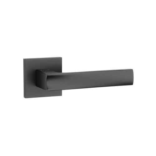 Klamka STILE LIMA ROZETA Q SLIM 7MM BLACK - czarny matowy.Waga netto 0,587kg   Grubość rozety 7 mm  Kolekcja Simple  Kolor Czarny matowy  Kształt rozety Kwadratowa Q SLIM 7 mm,53 mm x 53 mm  Producent ENGER  Marka STILE  Materiał Aluminium  Do pobrania