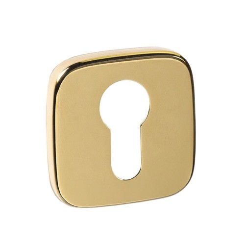 Rozeta zaoblona R82 złoty PVD wkładka.Kształt: Kwadratowy z zaokrąglonymi krawędziami  Wymiary zewnętrzne:  52 x 52 mm  Grubość rozety:  6 mm -Szyld PVD