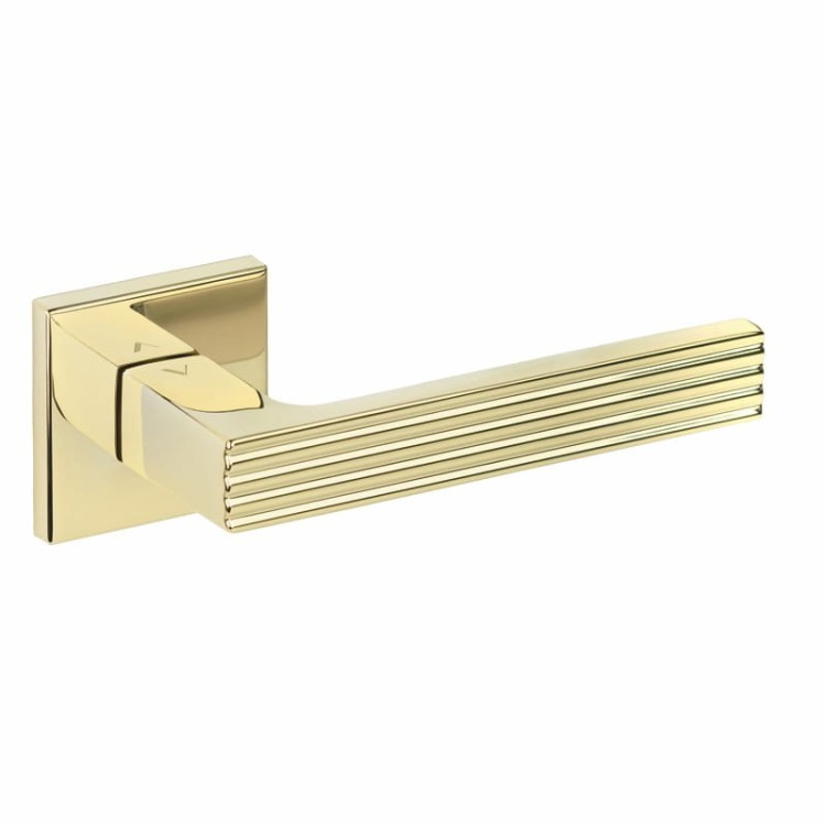 Klamka Felice Fit złoty PVD bdr  -Klasa 4, co oznacza, że klamka może być montowana w miejscach użyteczności publicznej, takich jak szkoły, sądy czy biurowce