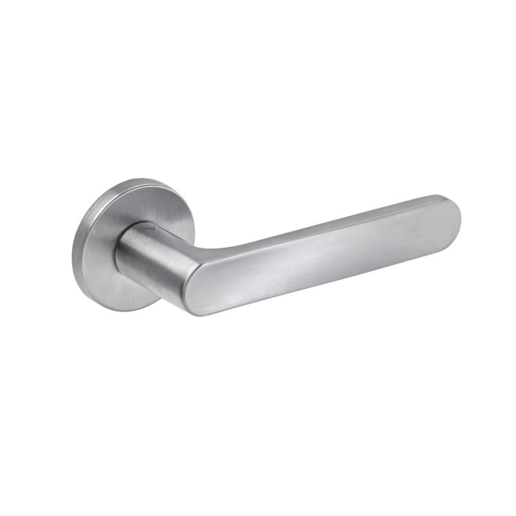 Klamka Rita Fit rozeta okrągła R68F chrom szczotkowany bdr  -Klasa 4, co oznacza, że klamka może być montowana w miejscach użyteczności publicznej, takich jak szkoły, sądy czy biurowce