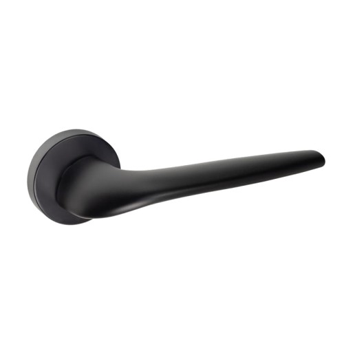 Klamka Julia czarna  Producent: VDS Typ: Klamka na okrągłej rozecie Średnica rozety: 52 mm Grubość rozety: 10 mm Zastosowanie: Drzwi wewnętrzne