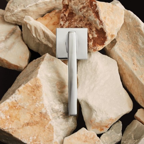 Klamka Metrik Q Fit Chrom – minimalistyczny design i najwyższa jakość wykonania