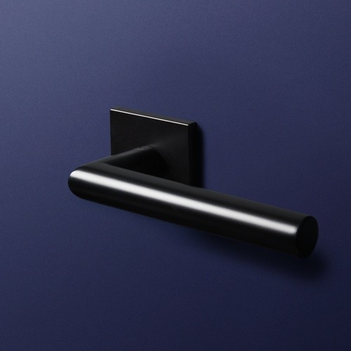 Klamka Vinci Q Fit czarny -Klasa 4, co oznacza, że klamka może być montowana w miejscach użyteczności publicznej, takich jak szkoły, sądy czy biurowce