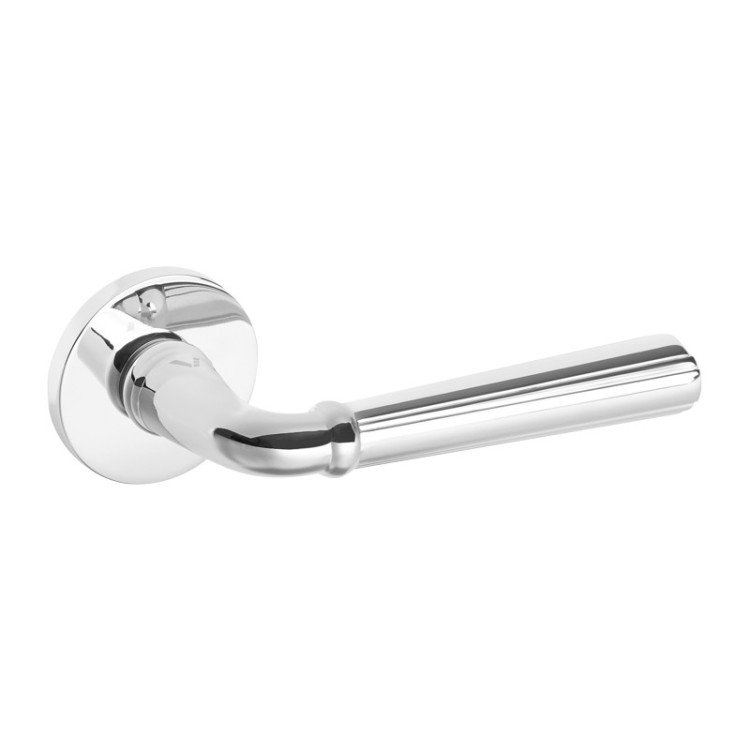 Klamka Cascada Fit chrom-Klasa 4, co oznacza, że klamka może być montowana w miejscach użyteczności publicznej, takich jak szkoły, sądy czy biurowce