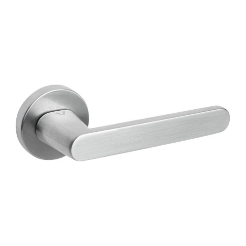 Klamka Nesh chrom satyna-Klasa 4, co oznacza, że klamka może być montowana w miejscach użyteczności publicznej, takich jak szkoły, sądy czy biurowce